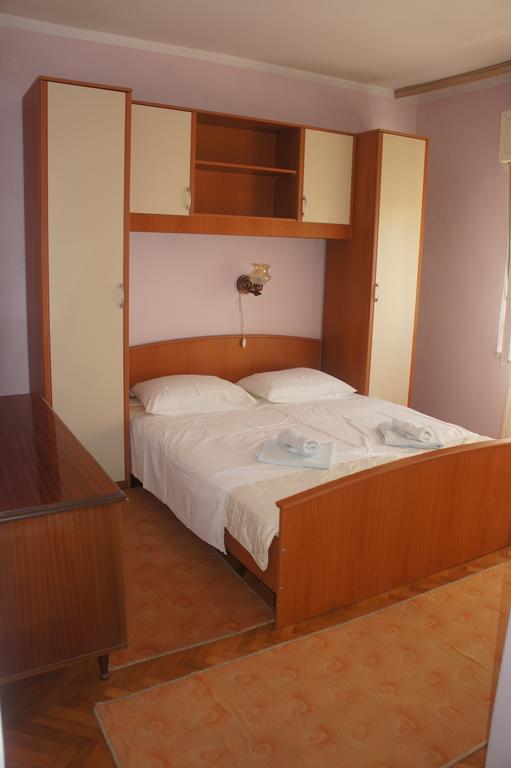 Apartments Dijana Supetarska Draga Bilik gambar