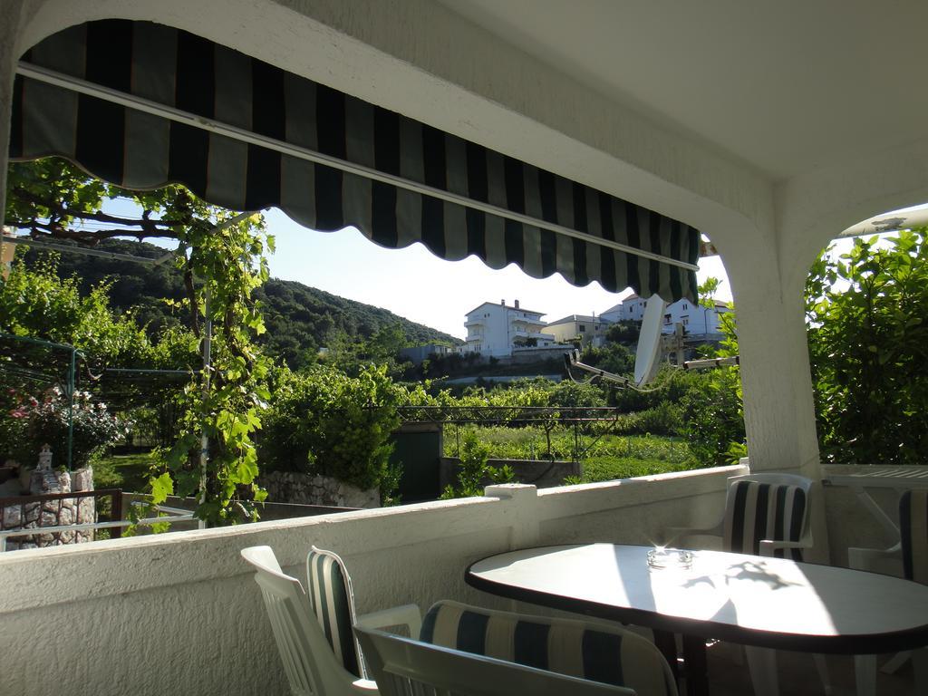 Apartments Dijana Supetarska Draga Bilik gambar